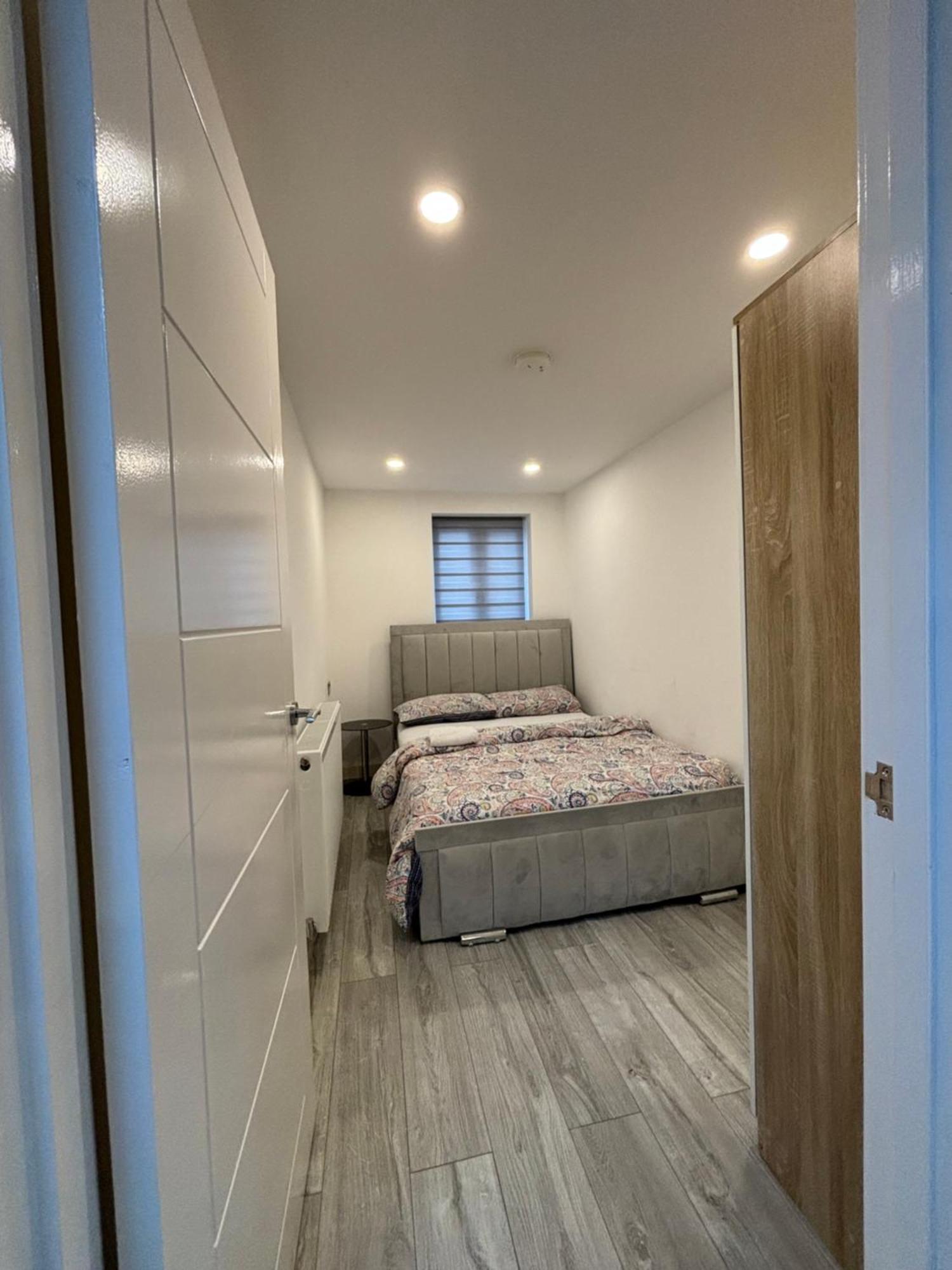 Newly Build 2Br Property With Free Parking High Wycombe Dış mekan fotoğraf