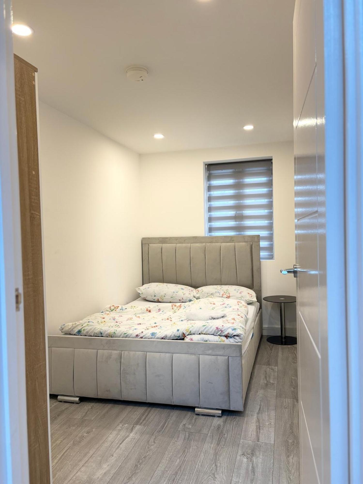 Newly Build 2Br Property With Free Parking High Wycombe Dış mekan fotoğraf