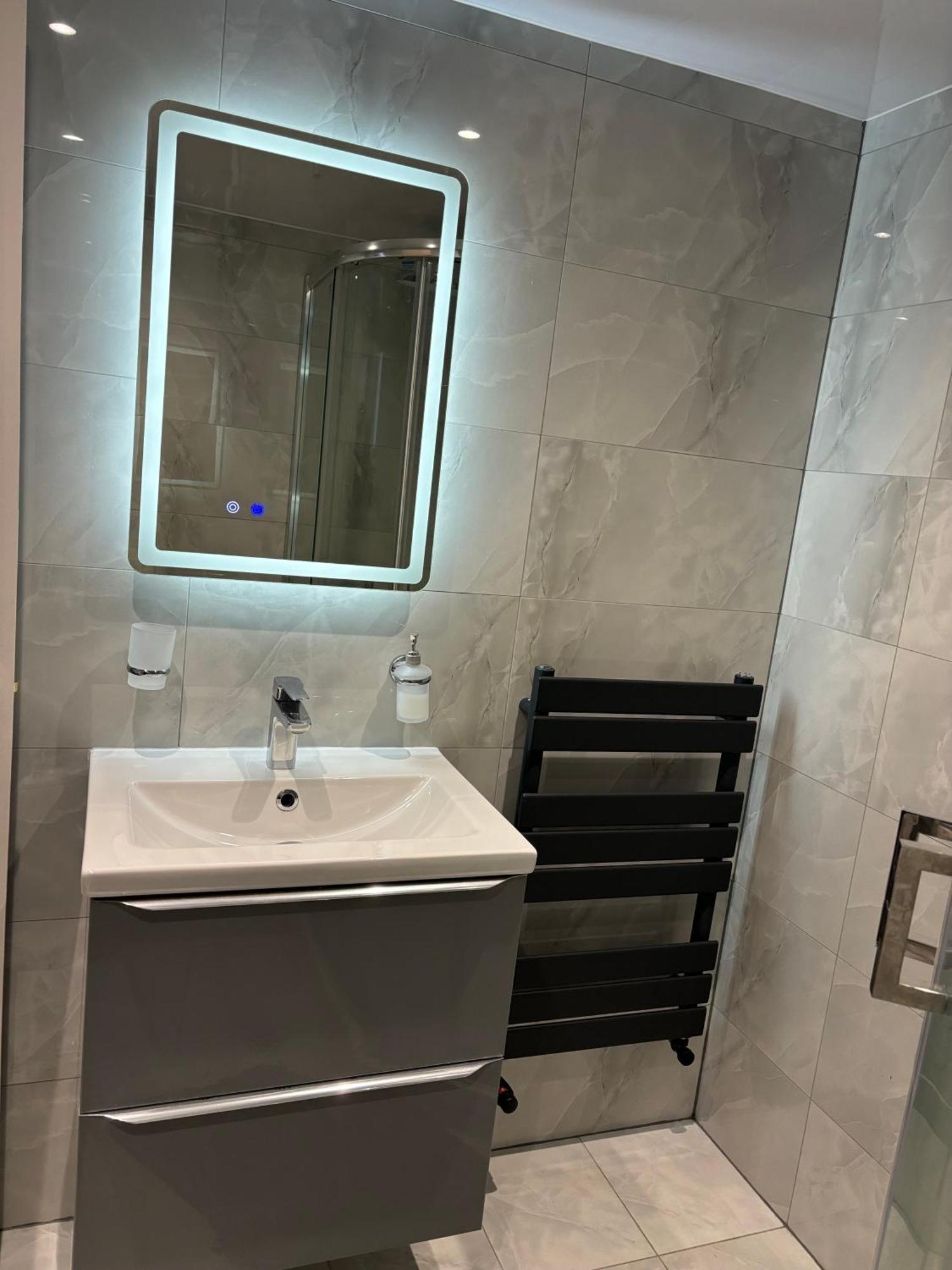 Newly Build 2Br Property With Free Parking High Wycombe Dış mekan fotoğraf