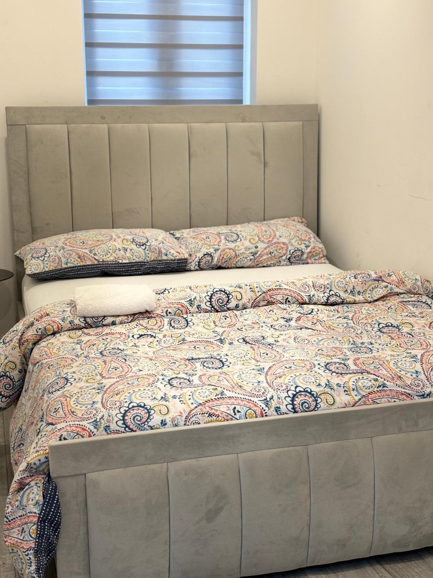 Newly Build 2Br Property With Free Parking High Wycombe Dış mekan fotoğraf